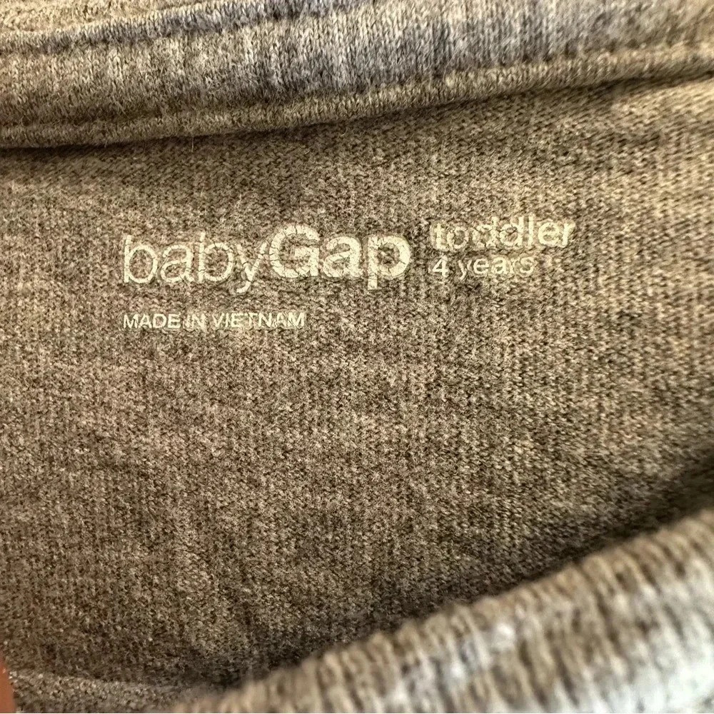 Gap boys 4T grey long sleeve shirt